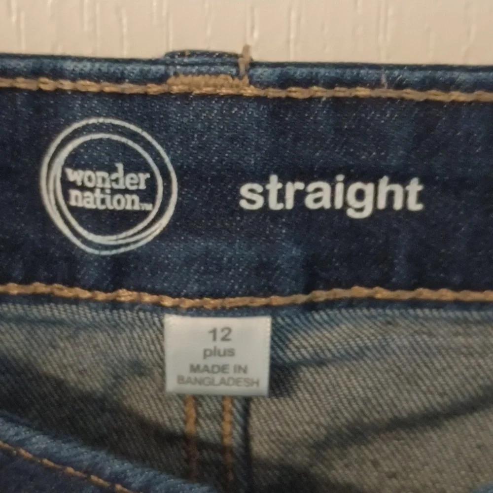 Jeans - Picture 2 of 2